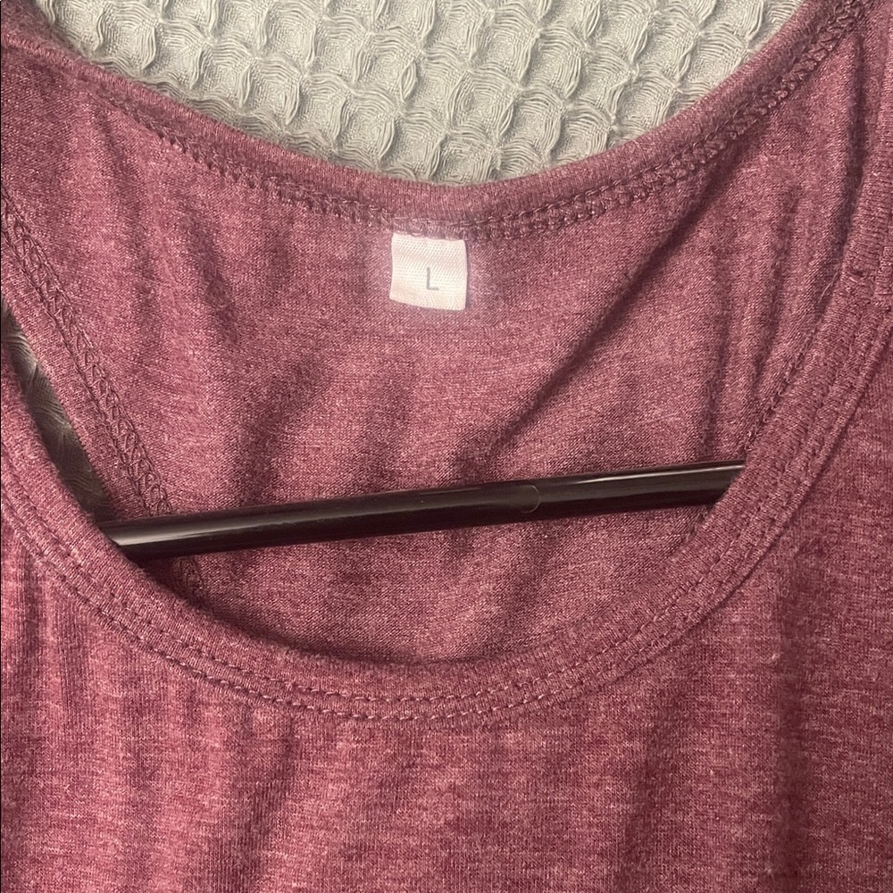 Women’s Sleeveless Scoop Neck Tank Top - Burgundy - Picture 2 of 3